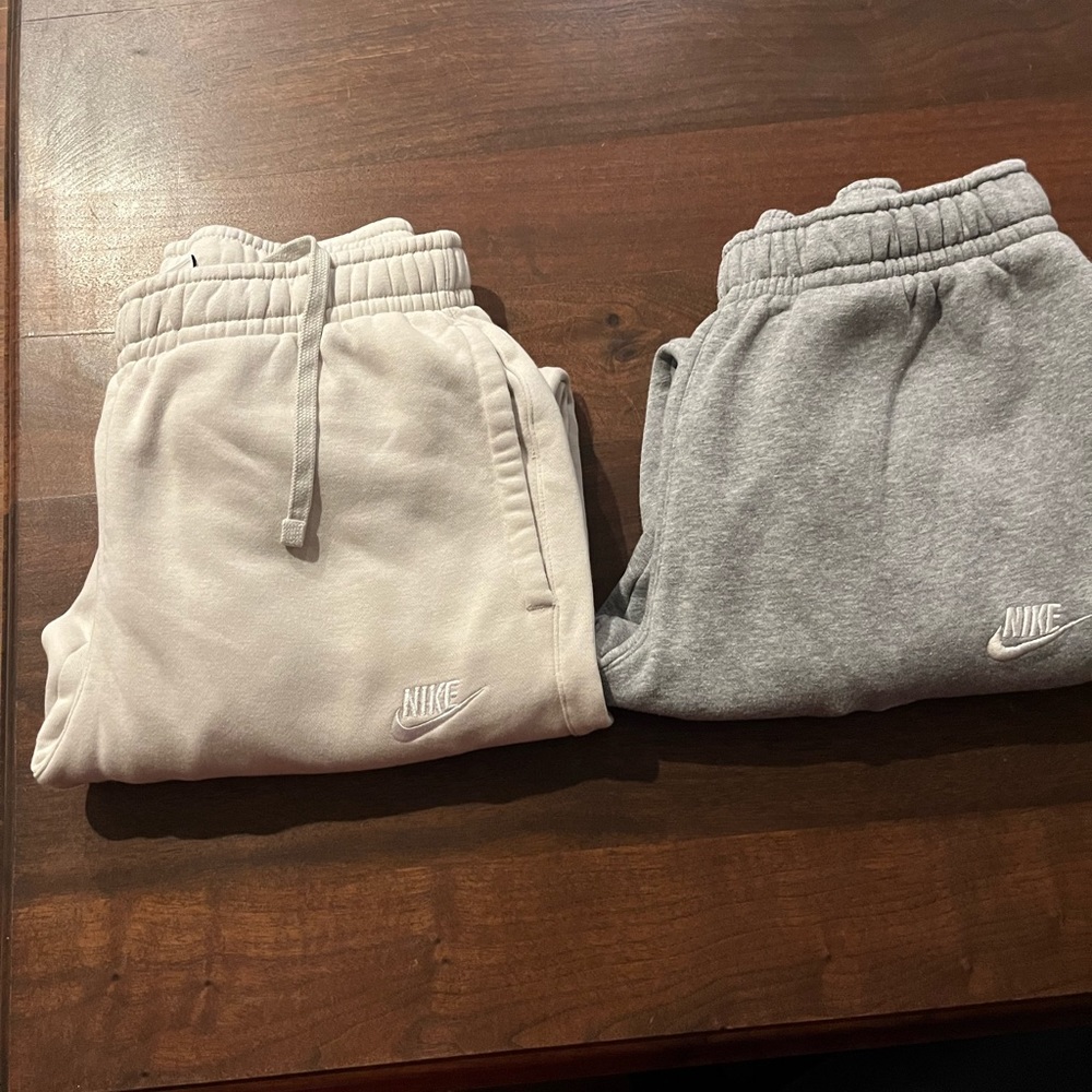 Nike joggers